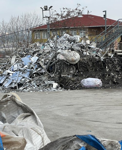 Esenyurt Şehi̇tler Mahallesi̇ Hurdacı